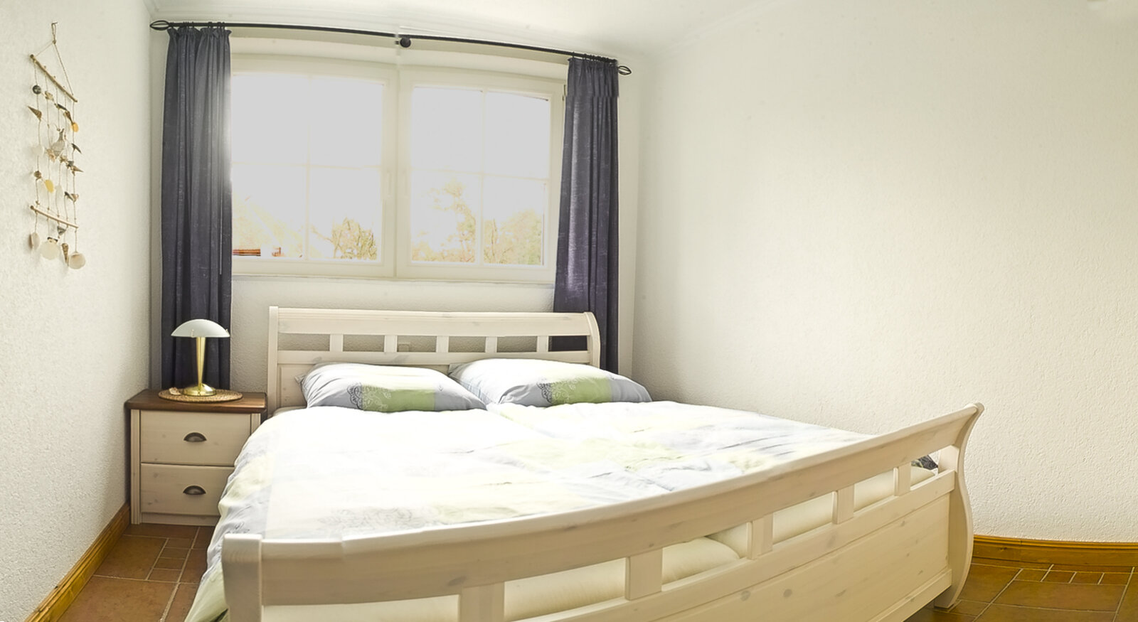 2. Schlafzimmer