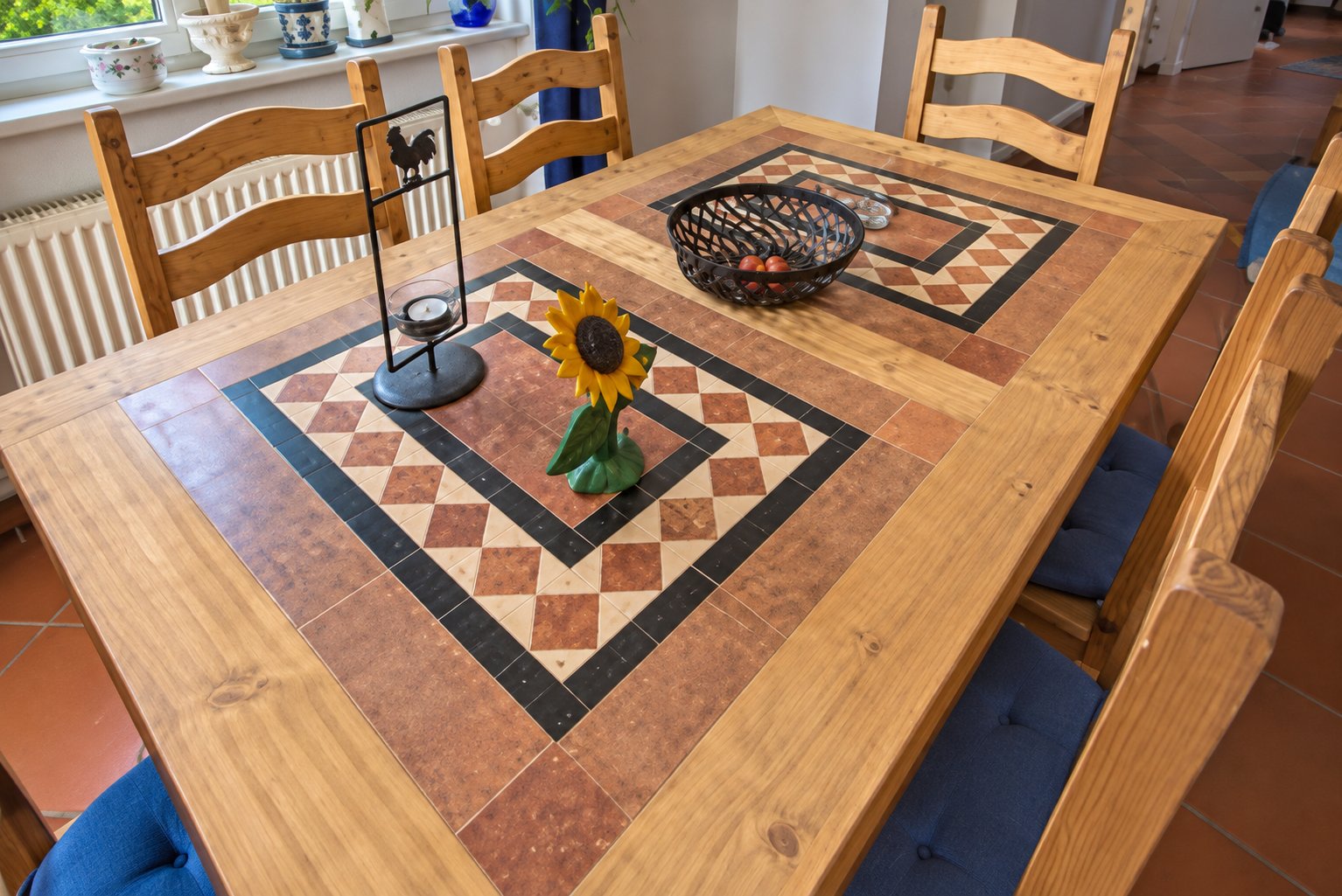Wohnzimmer · Massivholzmöbel