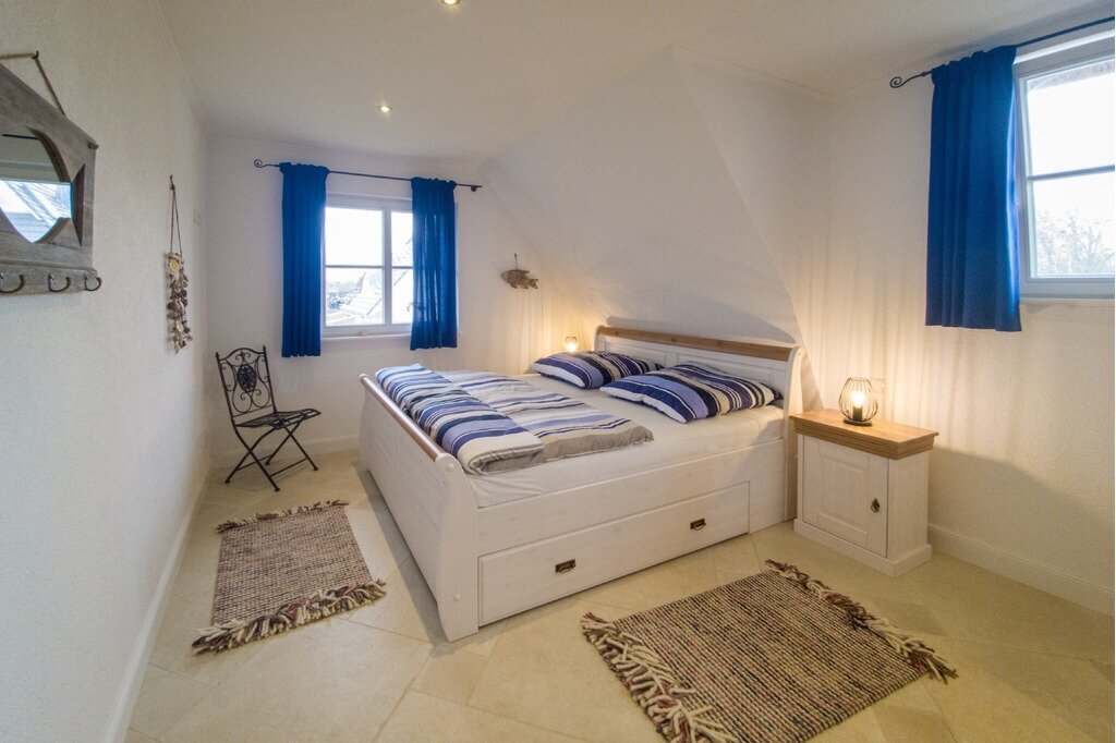 2. Schlafzimmer